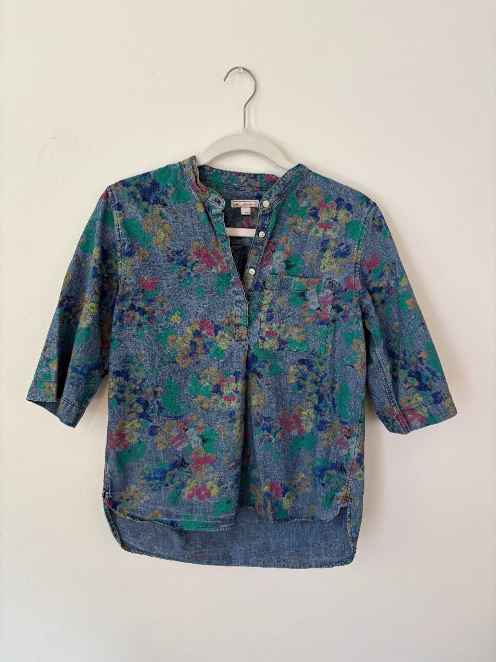 GAP Floral Denim Short Sleeve Popover Shirt | Size Small